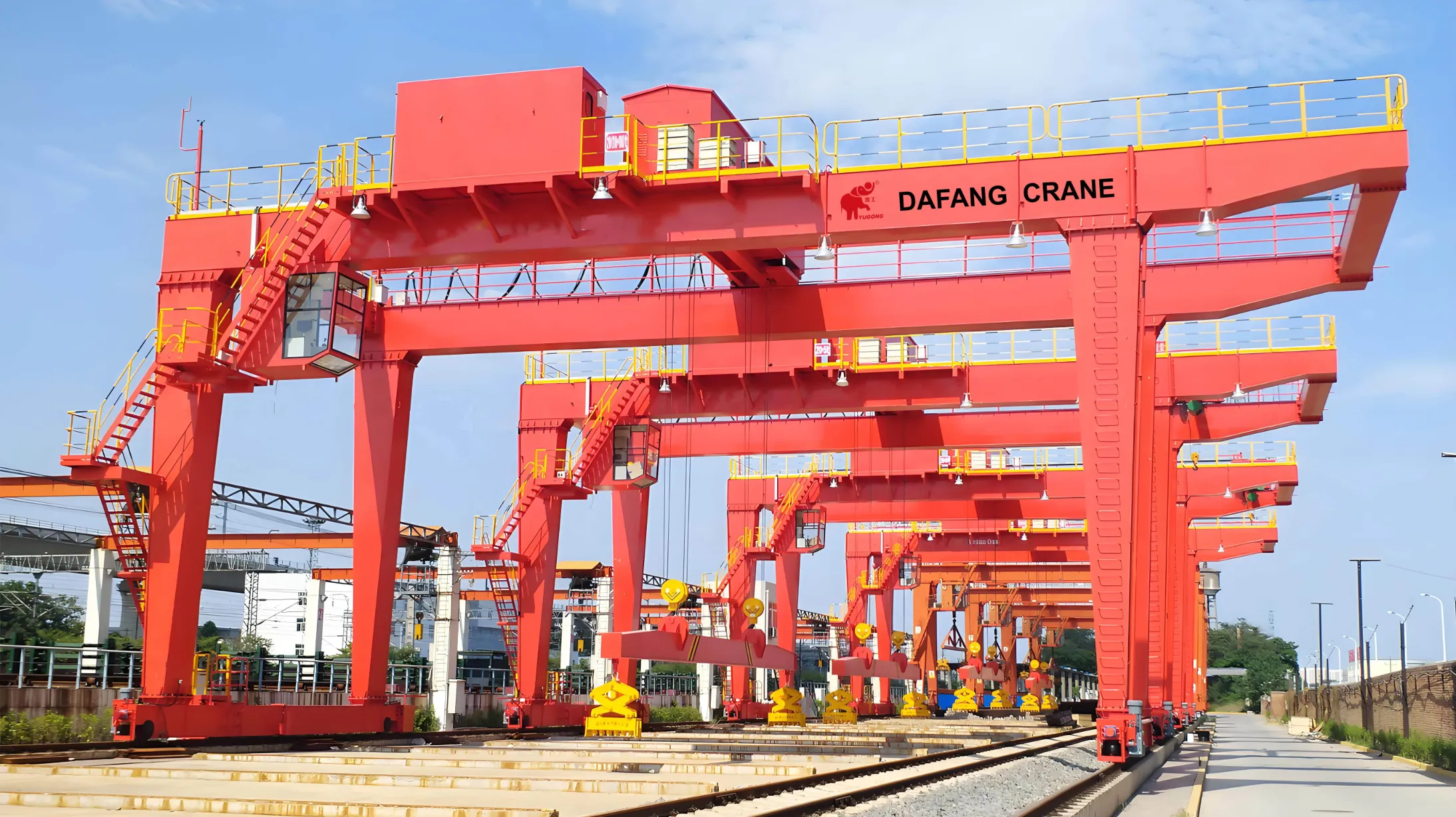 U-type-double-girder-gantry-crane-1