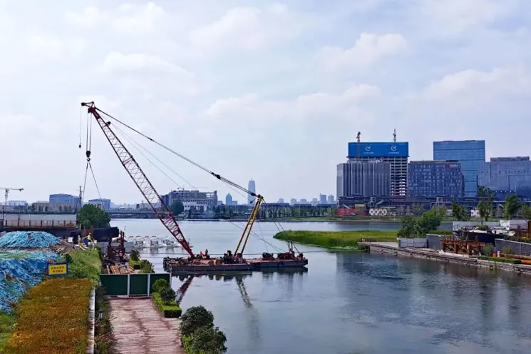 dafang-heavy-equipment-financial-island-north-bridge-project-successfully-completes-closure-2