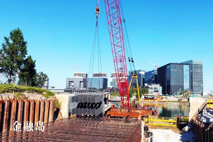 dafang-heavy-equipment-financial-island-north-bridge-project-successfully-completes-closure-3