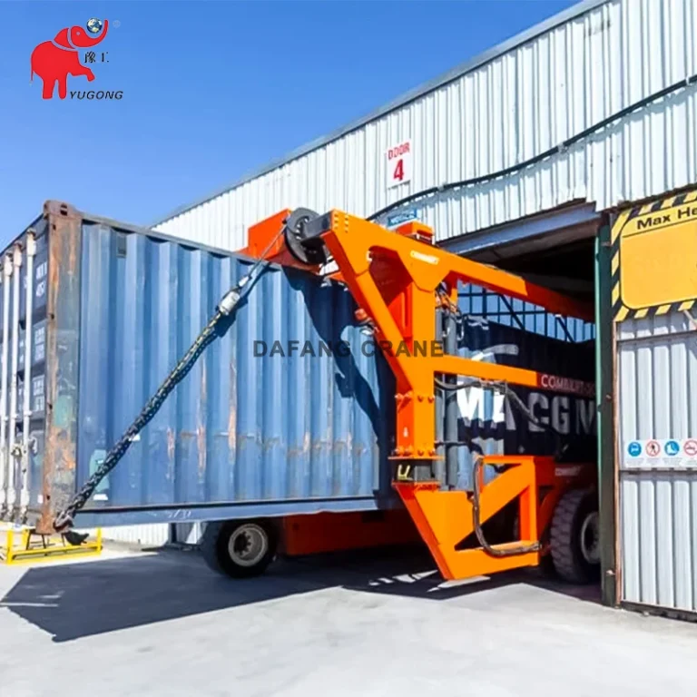 container straddle carrier