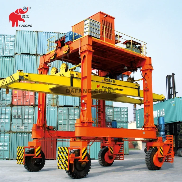 container straddle carrier