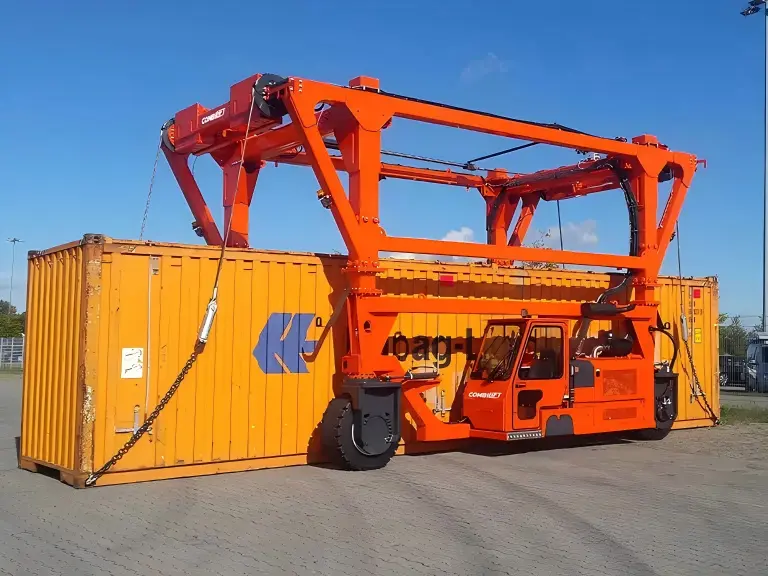 Straddle Carriers