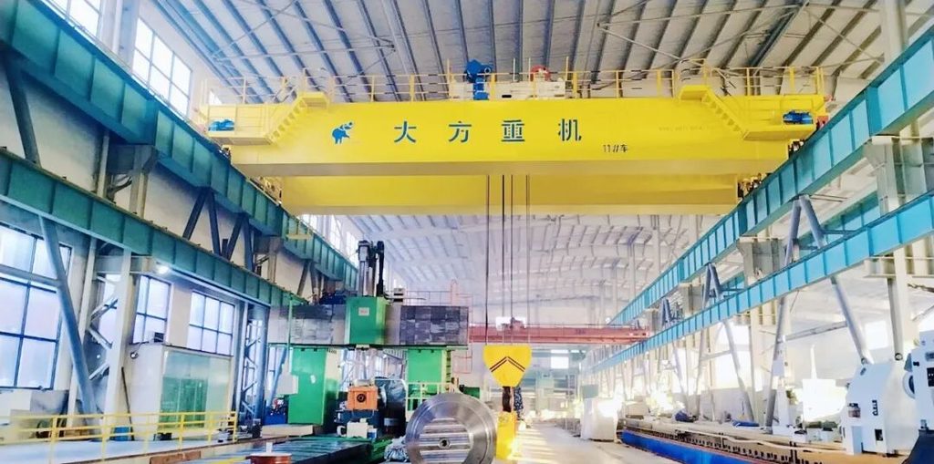 Planetary drive crane